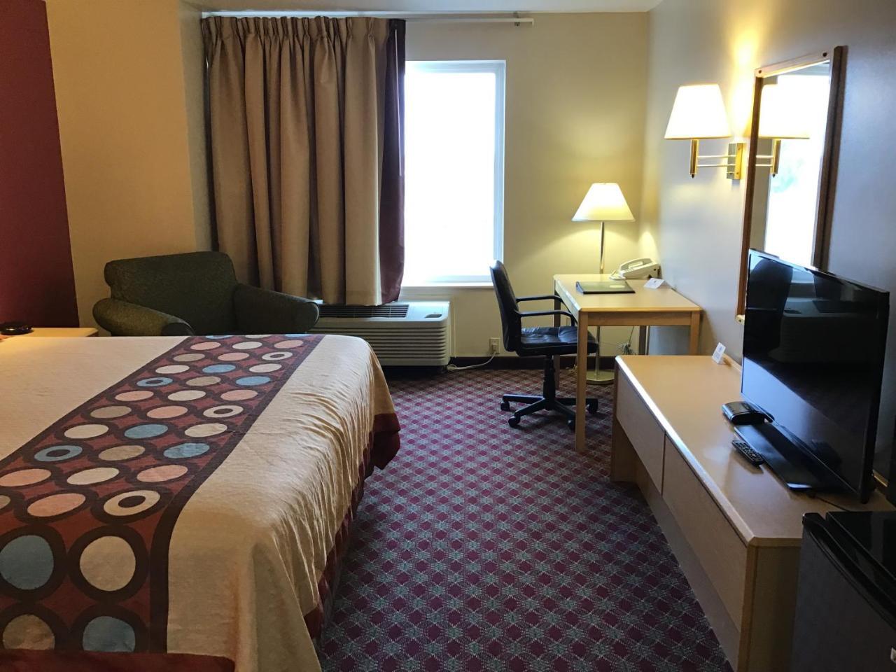 Super 8 By Wyndham Heyburn Hotell Burley Eksteriør bilde
