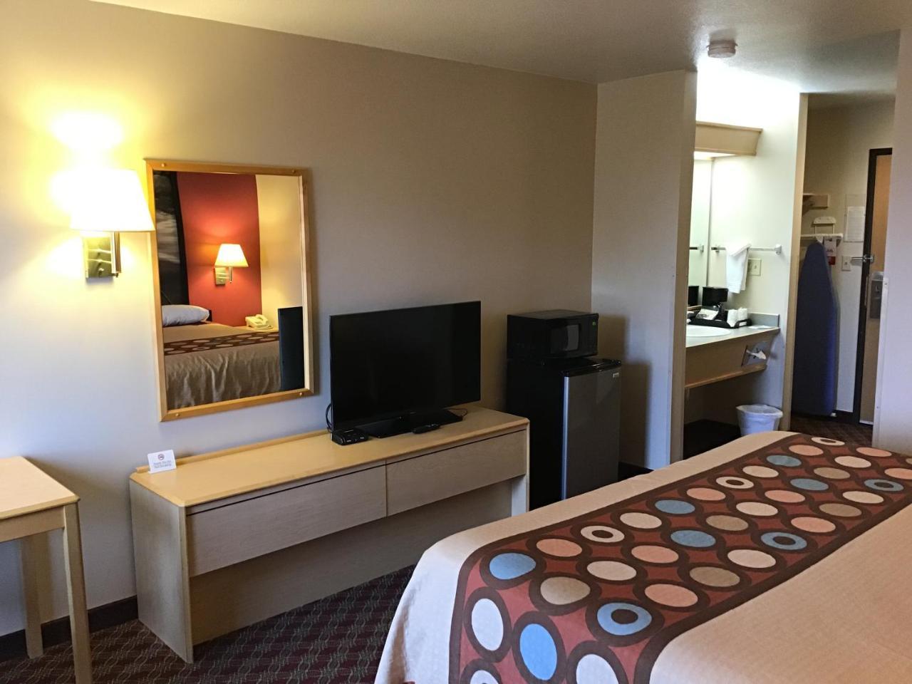 Super 8 By Wyndham Heyburn Hotell Burley Eksteriør bilde